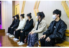 男人插女人骚在线观看"北音附中高三表演专业阶段性考试"